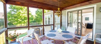 Stockbridge Home, Come Experience The Berkshires!