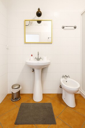 Douche, bidet