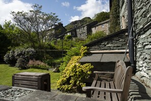 Property grounds - Oak Cottage, Chapel Stile (Chapel Stile)