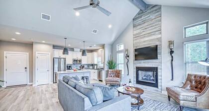 The Ricardo w/hot-tub-grill-firepit!