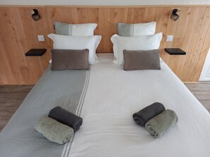 2 habitaciones, tabla de planchar con plancha y wifi gratis 