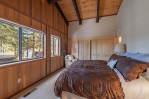 4 chambres, fer et planche à repasser, Wi-Fi gratuit, draps fournis