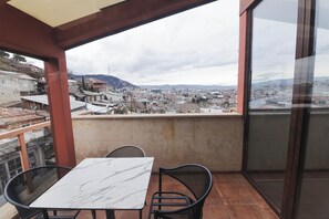 Rooftop terrace - KING TAMAR HOTEL By LUXURIA HOTELS (Tbilisi)