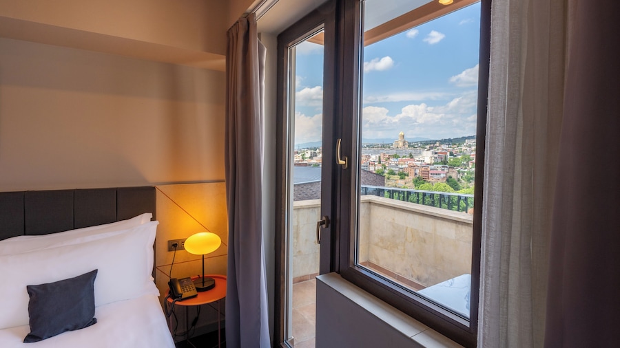 KING TAMAR HOTEL By LUXURIA HOTELS