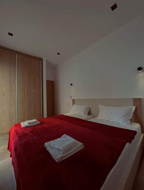 2 bedrooms, WiFi - Delux apartment 1 by Hillside Xh.D apartments TM (Sarandë)