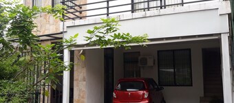 Lovely Freedom 03 Bedrooms Vacation home in Colombo