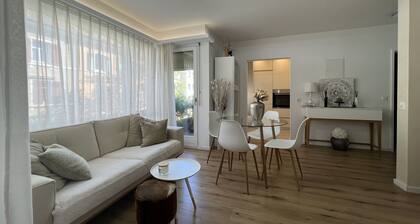 stylish 1-bedroom condo close to exhibition square