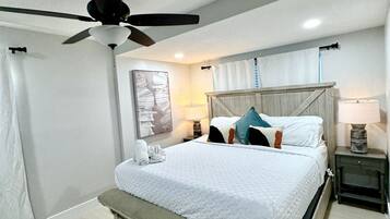 4 bedrooms, desk, iron/ironing board, travel crib