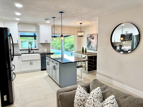 6306 S Lansdale Cir · Gorgeous 4 Bedroom Tampa Pool Home