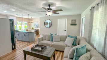 Smart TV, fireplace, music library