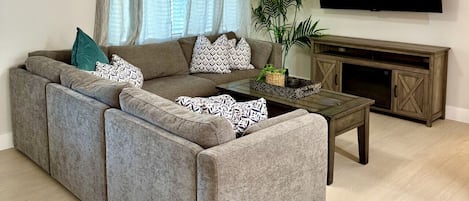 Smart TV, fireplace, music library