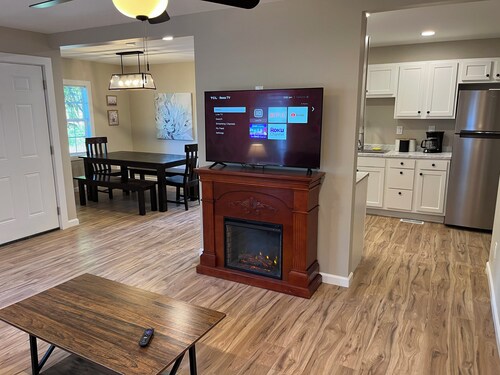 Wilson, Two Bedroom House in Historic Loveland