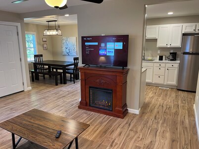 Wilson, Two Bedroom House in Historic Loveland