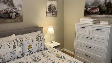 2 habitaciones, tabla de planchar con plancha, wifi y ropa de cama