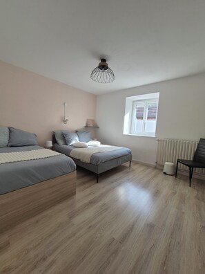 5 chambres, lit de bébé portatif, accÚs au Wi-Fi (inclus)