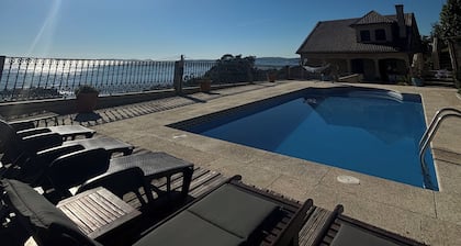Villa con Vistas al mar y Piscina Privada