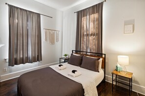 8 bedrooms, iron/ironing board, free WiFi, bed sheets