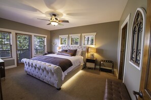 4 bedrooms, desk, iron/ironing board, free WiFi