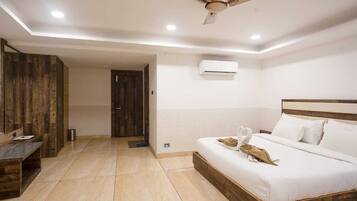 Exclusive Room | Iron/ironing board, free WiFi