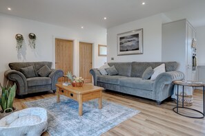 Smart-TV, Bücher, Arbeitsbereiche