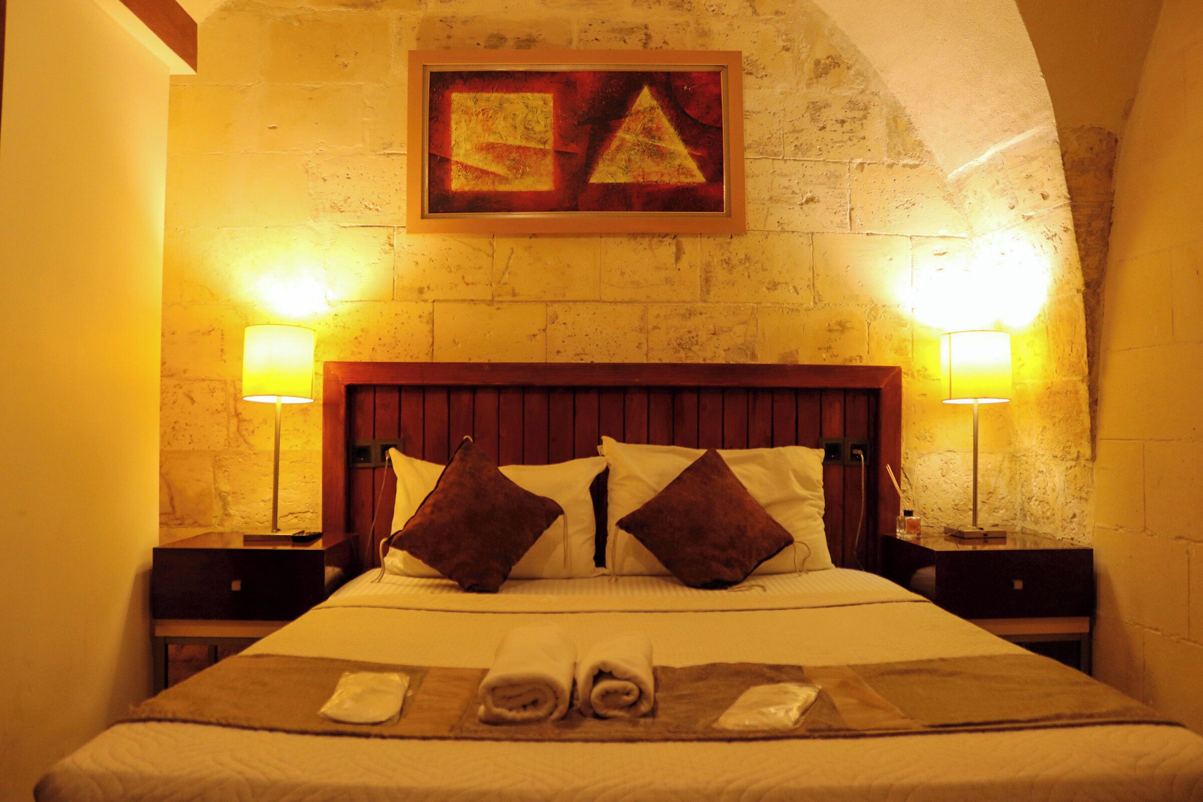 Sengetøy i egyptisk bomull, sengetøy av topp kvalitet og skrivebord