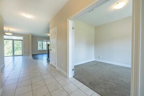 Luxury House | 4 bedrooms, Egyptian cotton sheets, premium bedding, down comforters