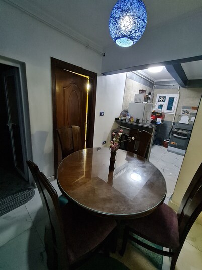 Sunny, good internet, city center Alexandria