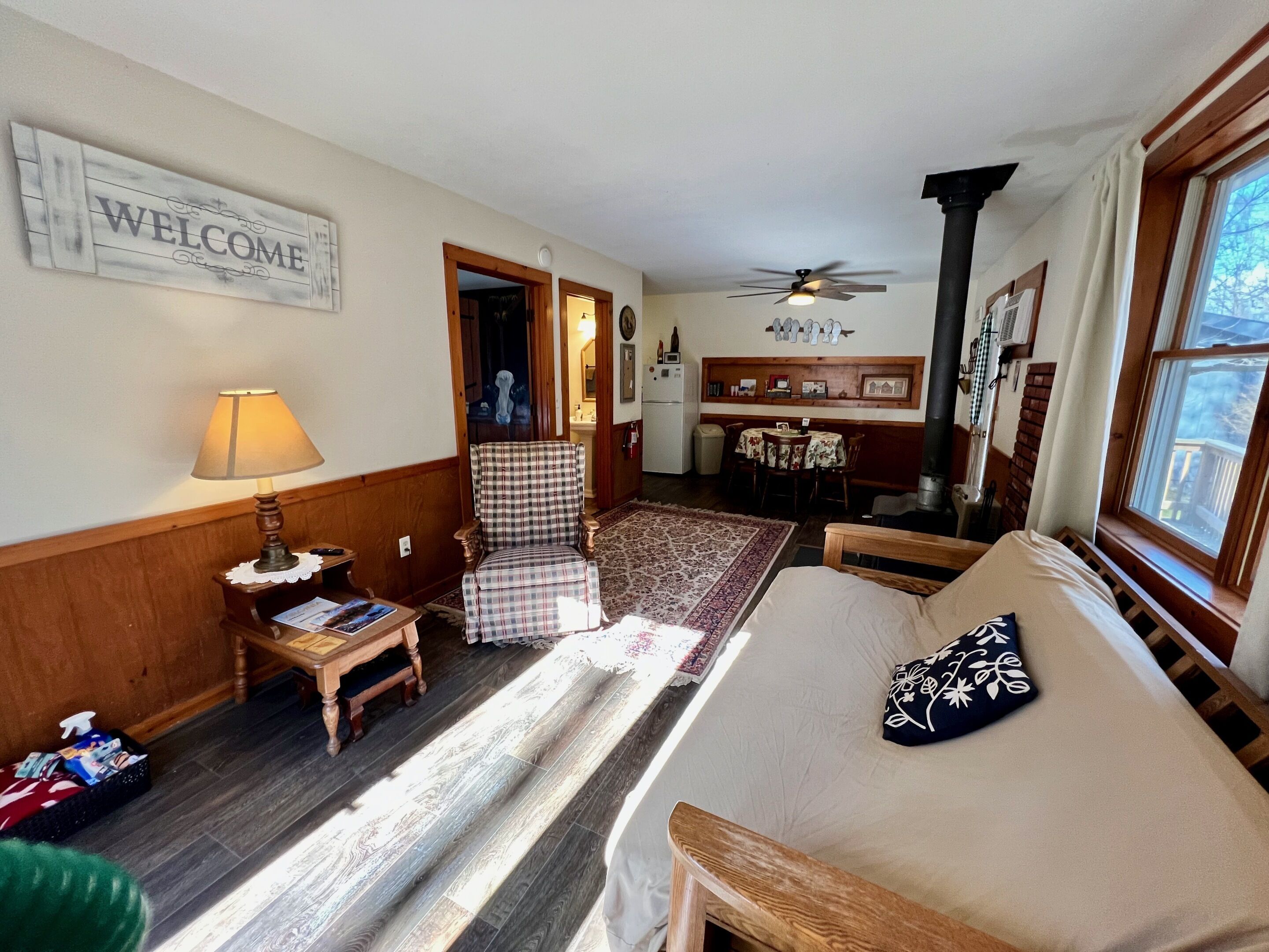 Pet Friendly Three Bedroom In Blue Ridge Mountains - Waynesboro, VA