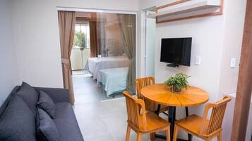 1 sovrum, skrivbord, arbetsyta för laptop och gratis wi-fi