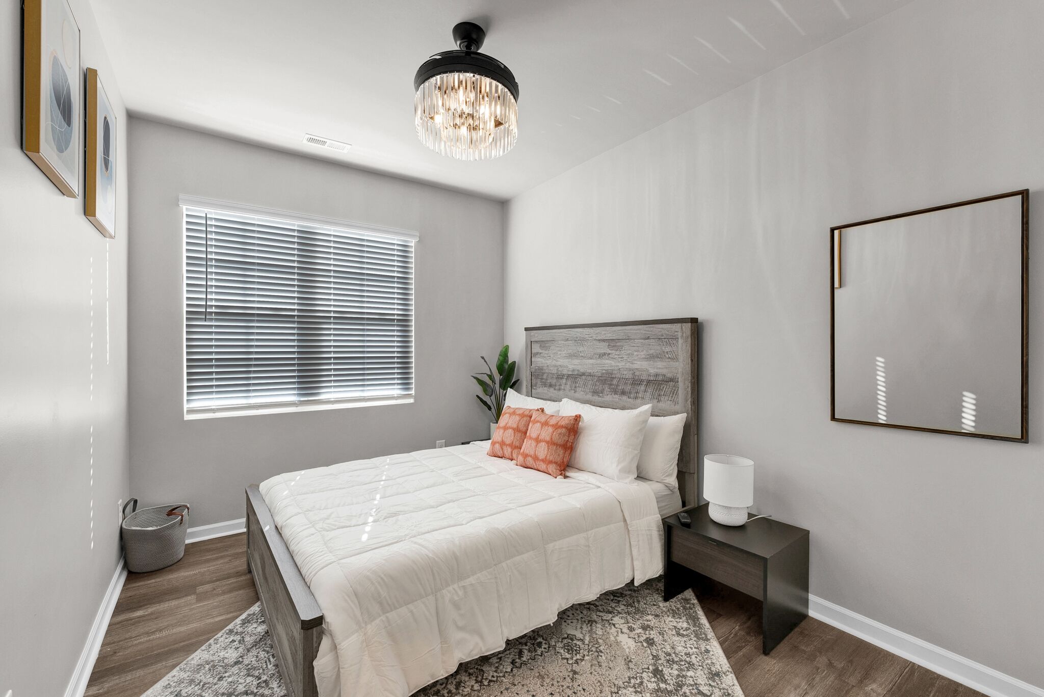 3 chambres, bureau, Wi-Fi, draps fournis