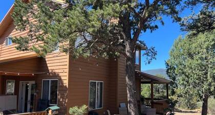 Beautiful Home & View- Mountain View Estates North