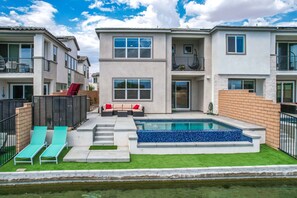 Exterior - Lake Pearl (Indio)