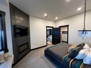 2 habitaciones, cuna de viaje, wifi gratis y ropa de cama