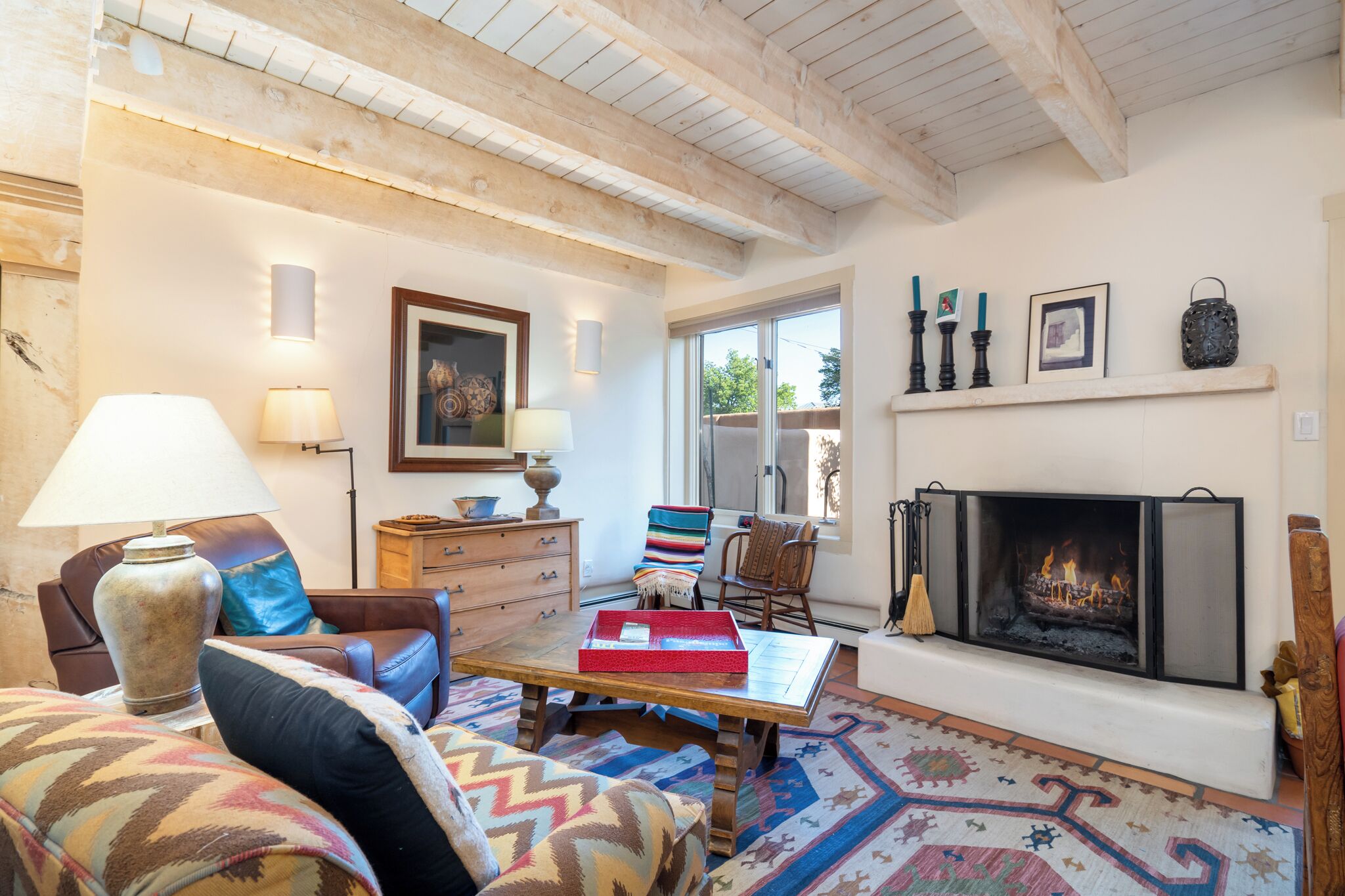 Condo (2 Bedrooms) | Front of property