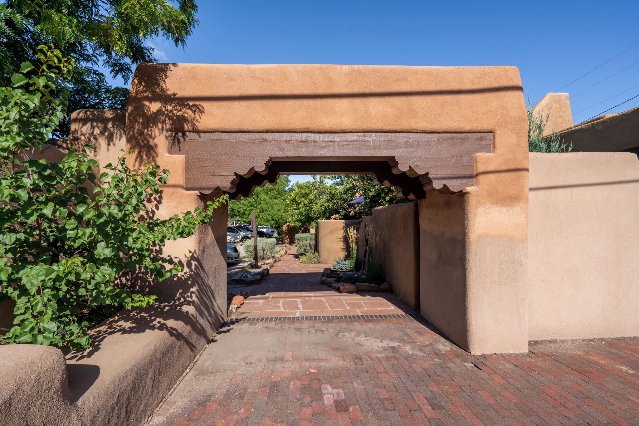 Condo (2 Bedrooms) | Property amenity