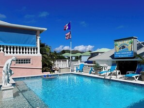 Outdoor pool - Appart "tintamarre" Avec vue sur la Piscine, Situé à 5 Minutes de la Plage ! (saint martin)