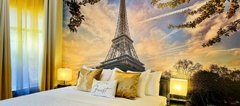 GamE RooM, LAKE, Sleep 10, Beach, Casino - Green