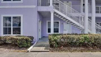 Condo (Huge screened patio that overlooks La) | Exterior