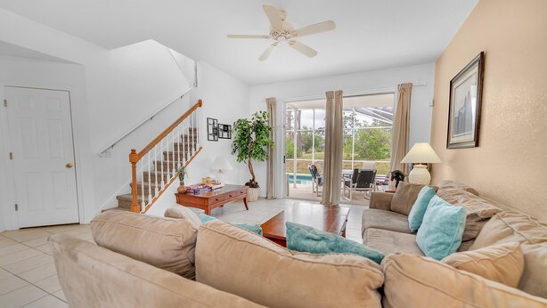 Rumah (Beautiful 5/3 home at Highlands Reser) | Eksterior