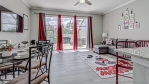 Exterior - Gorgeous 3/3 Townhome at Gated Resort Community at Windsor Palms!! (Kissimmee)