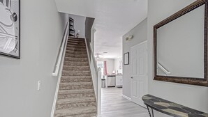Exterior - Gorgeous 3/3 Townhome at Gated Resort Community at Windsor Palms!! (Kissimmee)