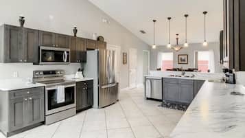 House (Amazing 4/3 house at Thousand Oaks Co) | Exterior