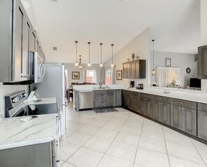 Exterior - Amazing 4/3 House at Thousand Oaks Community, Private Pool, Near Disney! (Davenport)
