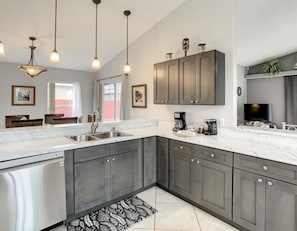 House (Amazing 4/3 house at Thousand Oaks Co) | Exterior - Amazing 4/3 House at Thousand Oaks Community, Private Pool, Near Disney! (Davenport)