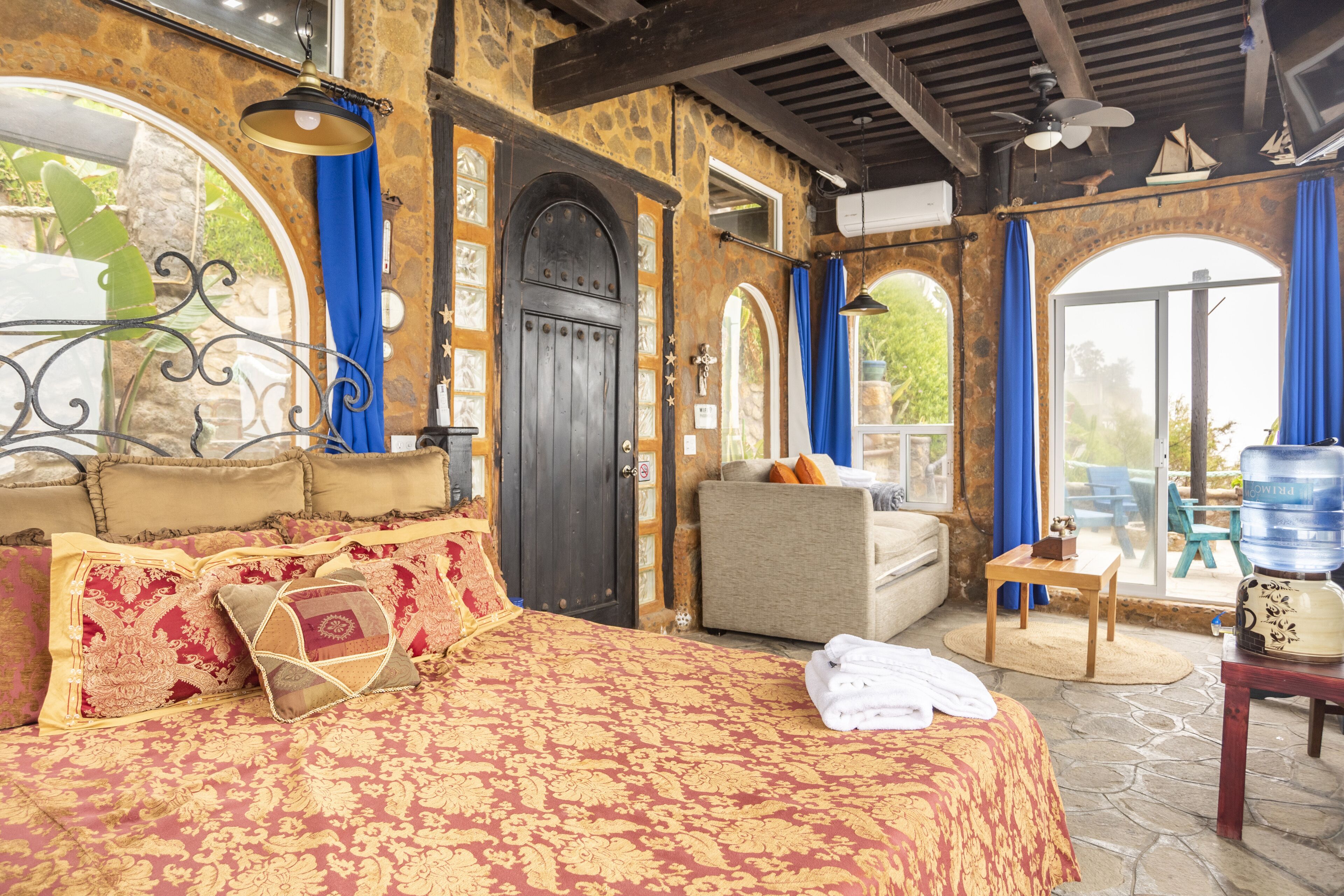 1 bedroom, in-room safe, desk, iron/ironing board