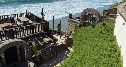 Cliffside Retreat over the Pacific Ocean- Crashing waves & Spectacular Sunsets.