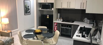 Tranquil 2 bedroom flat with private courtyard