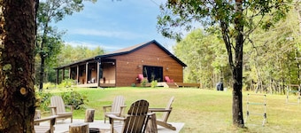 Lazy Elk Lodge •Luxury Cabin •Game Room •Fire Pit