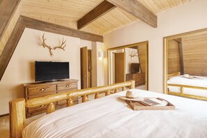 4 habitaciones, cuna de viaje, wifi gratis y ropa de cama 