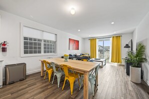 Smart TV, video games, computer monitors